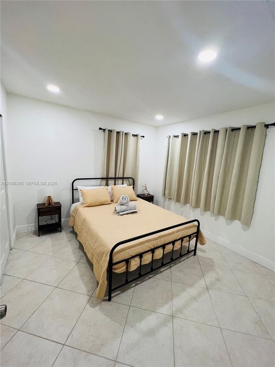 En Renta: $2,200 (2 camas, 1 baños, 1475 Pies cuadrados)