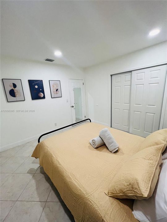 En Renta: $2,200 (2 camas, 1 baños, 1475 Pies cuadrados)