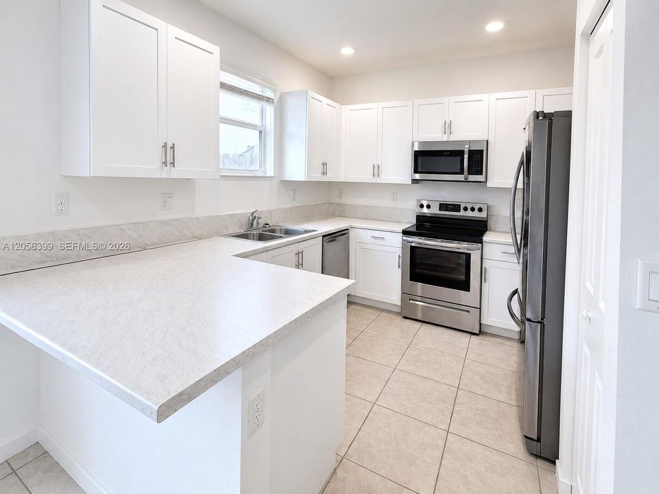 For Rent: $2,599 (3 beds, 2 baths, 1442 Square Feet)