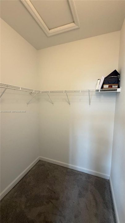 For Rent: $2,599 (3 beds, 2 baths, 1442 Square Feet)