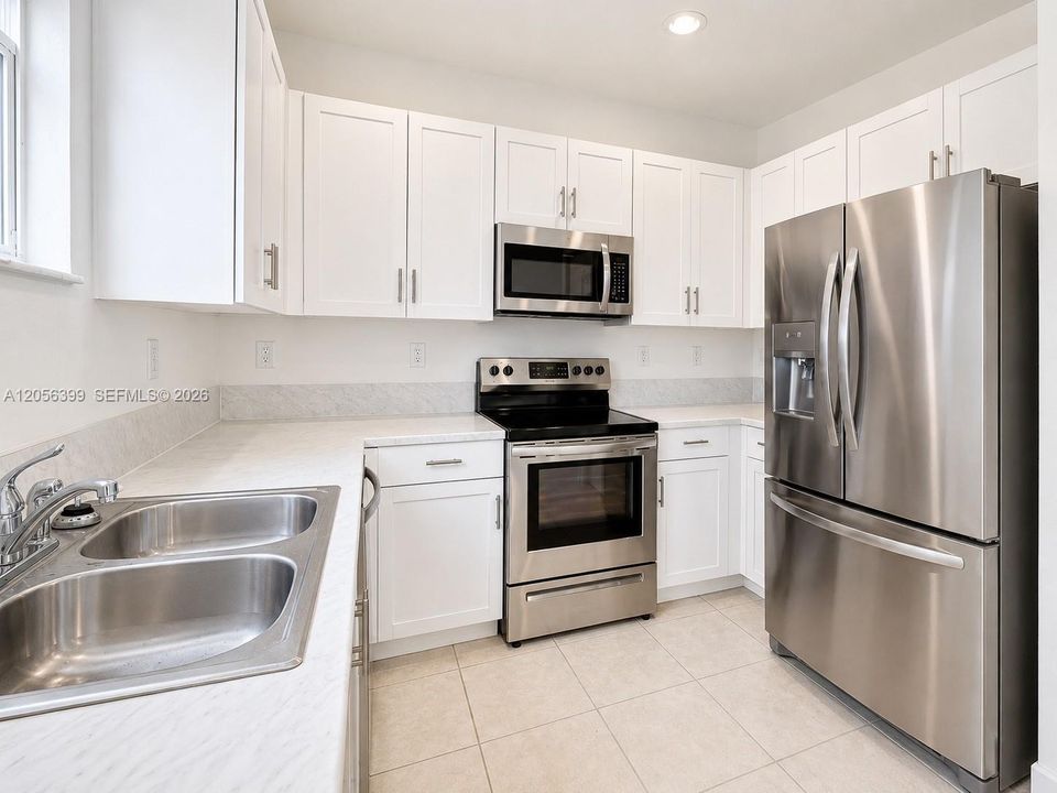 For Rent: $2,599 (3 beds, 2 baths, 1442 Square Feet)