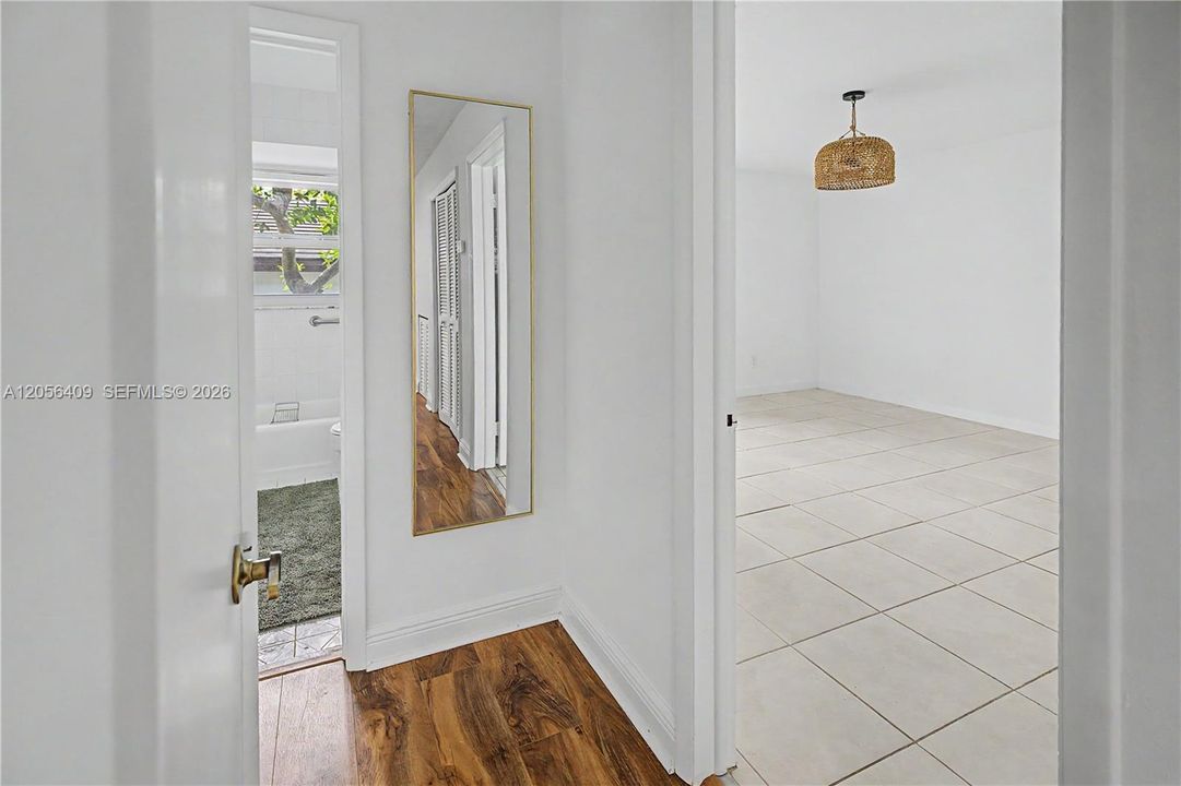 For Sale: $600,000 (2 beds, 2 baths, 1218 Square Feet)