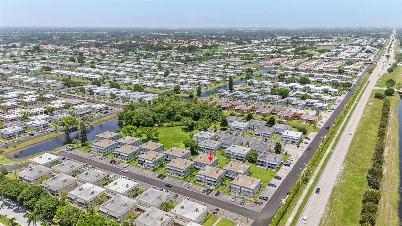 На продажу: $127,000 (1 спален, 1 ванн, 720 Квадратных фут)
