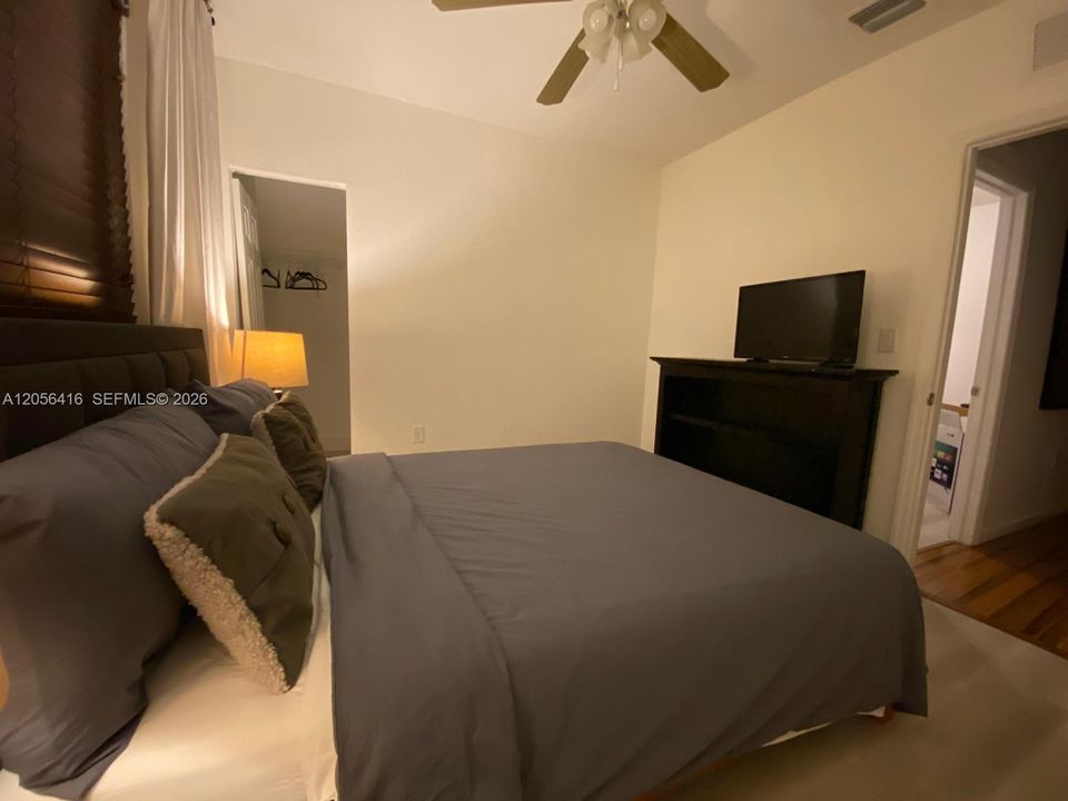 В аренду: $3,800 (4 спален, 2 ванн, 2058 Квадратных фут)
