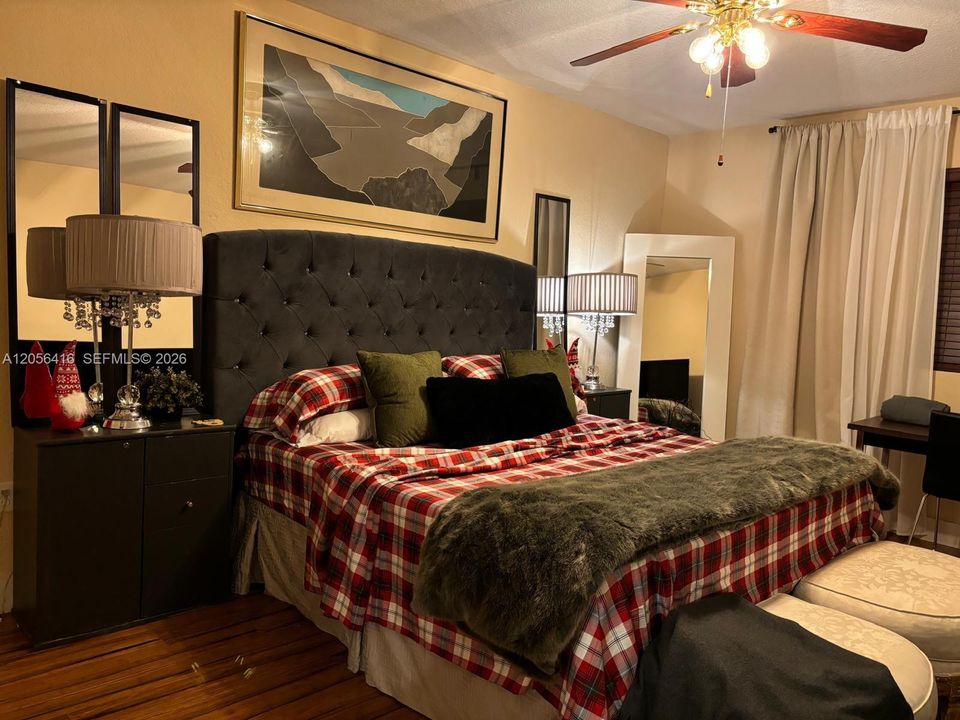 В аренду: $3,800 (4 спален, 2 ванн, 2058 Квадратных фут)