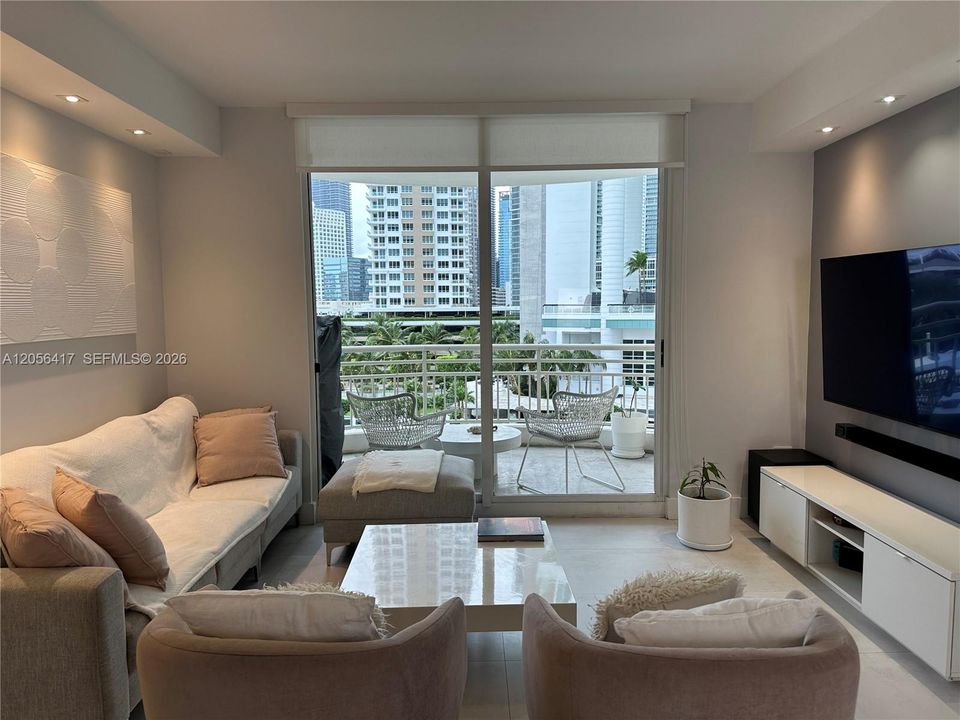 For Rent: $5,000 (2 beds, 2 baths, 1410 Square Feet)