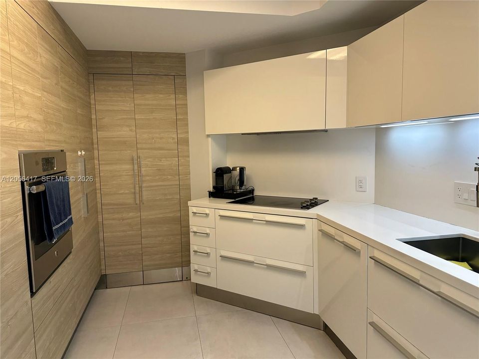 For Rent: $5,000 (2 beds, 2 baths, 1410 Square Feet)