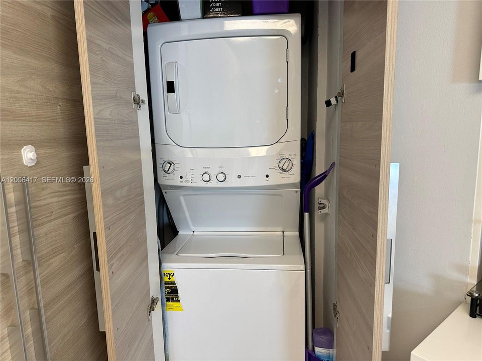For Rent: $5,000 (2 beds, 2 baths, 1410 Square Feet)