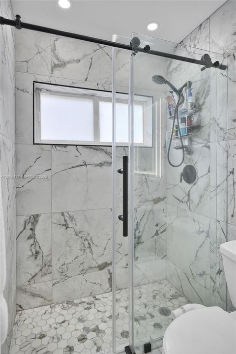 В аренду: $3,900 (3 спален, 2 ванн, 1524 Квадратных фут)