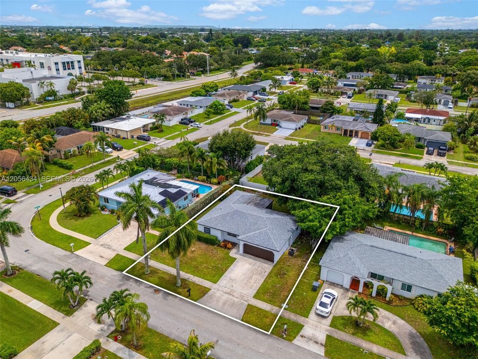 На продажу: $579,900 (3 спален, 2 ванн, 1399 Квадратных фут)