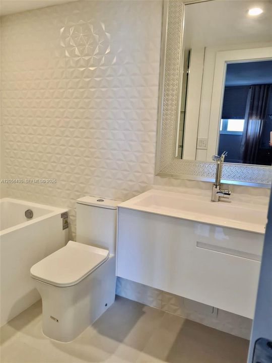 For Rent: $3,500 (1 beds, 2 baths, 1113 Square Feet)