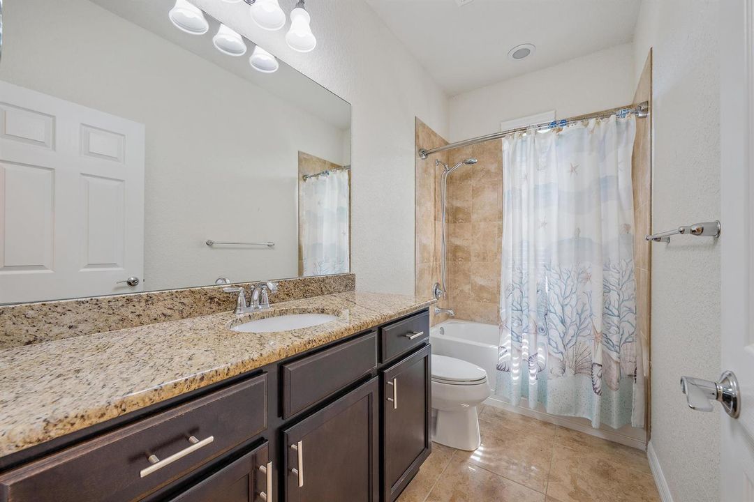 1156 S Community Dr-20
