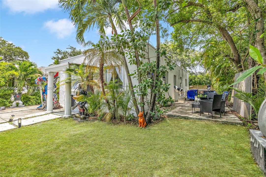 En Venta: $829,000 (3 camas, 1 baños, 1075 Pies cuadrados)