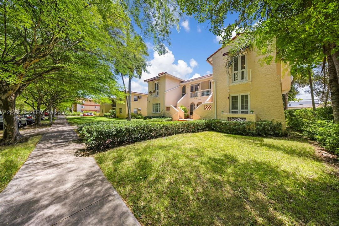 For Rent: $1,800 (1 beds, 1 baths, 500 Square Feet)