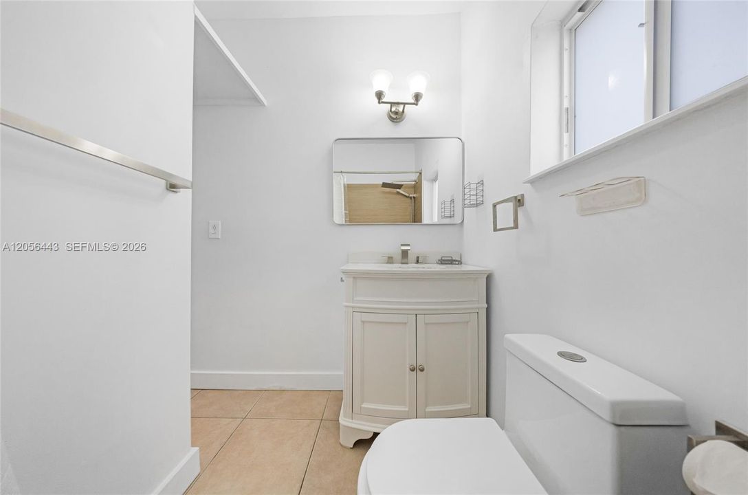 For Rent: $1,800 (1 beds, 1 baths, 500 Square Feet)