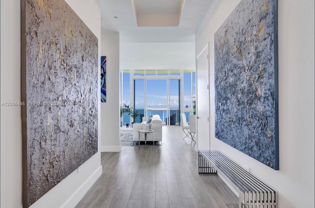 En Venta: $2,925,000 (3 camas, 3 baños, 2768 Pies cuadrados)