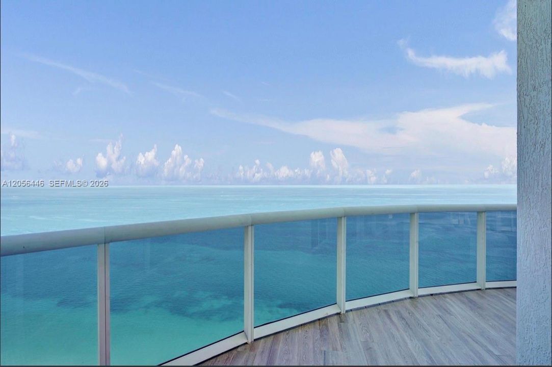 En Venta: $2,925,000 (3 camas, 3 baños, 2768 Pies cuadrados)