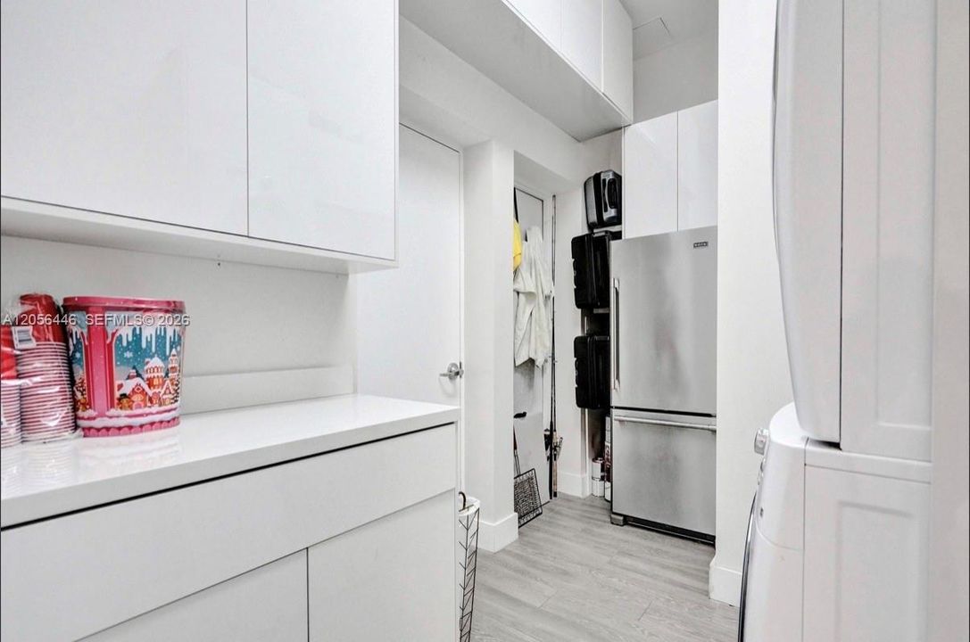 En Venta: $2,925,000 (3 camas, 3 baños, 2768 Pies cuadrados)