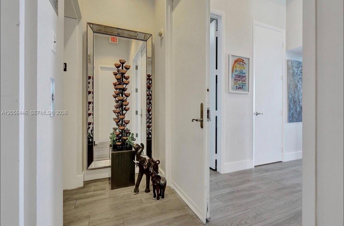 En Venta: $2,925,000 (3 camas, 3 baños, 2768 Pies cuadrados)