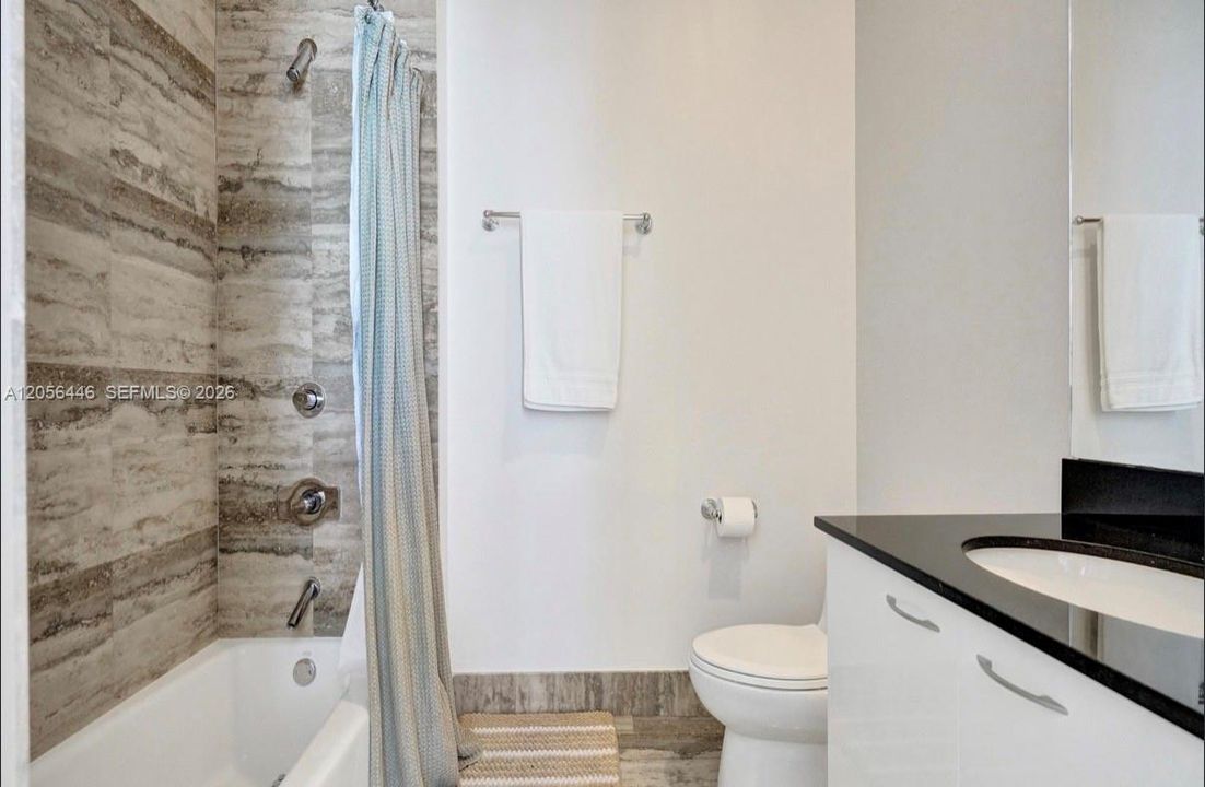 En Venta: $2,925,000 (3 camas, 3 baños, 2768 Pies cuadrados)
