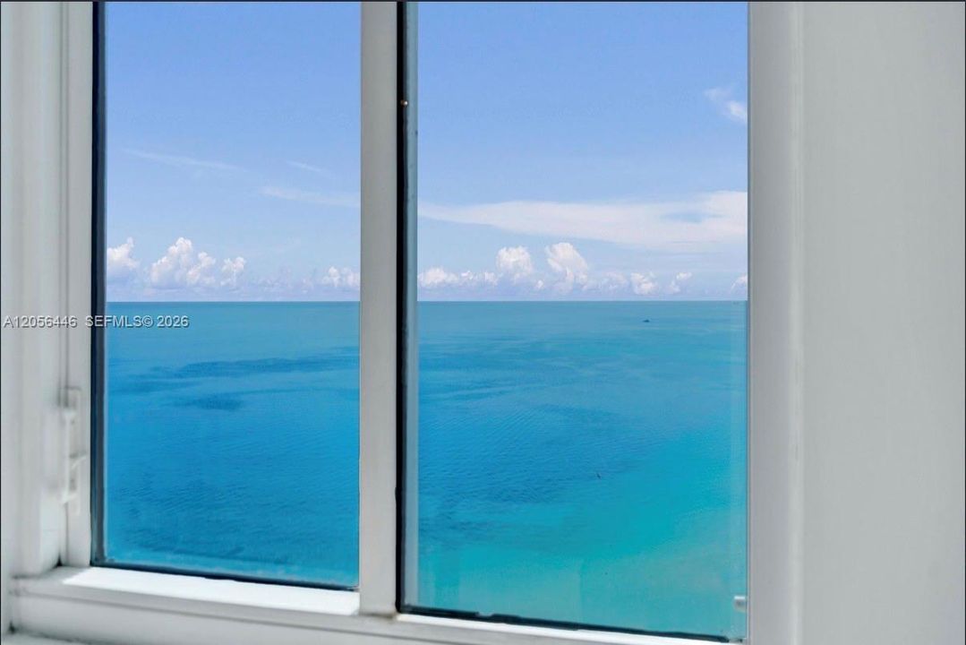 En Venta: $2,925,000 (3 camas, 3 baños, 2768 Pies cuadrados)