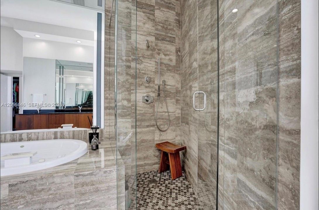 En Venta: $2,925,000 (3 camas, 3 baños, 2768 Pies cuadrados)