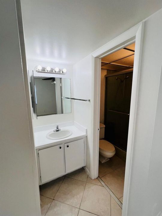 604 NW 13th Street #21 New Pics (10)