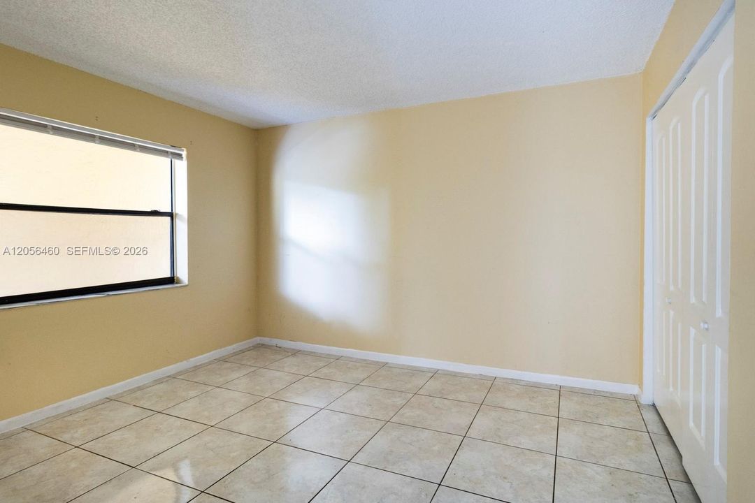 В аренду: $2,450 (3 спален, 2 ванн, 1054 Квадратных фут)