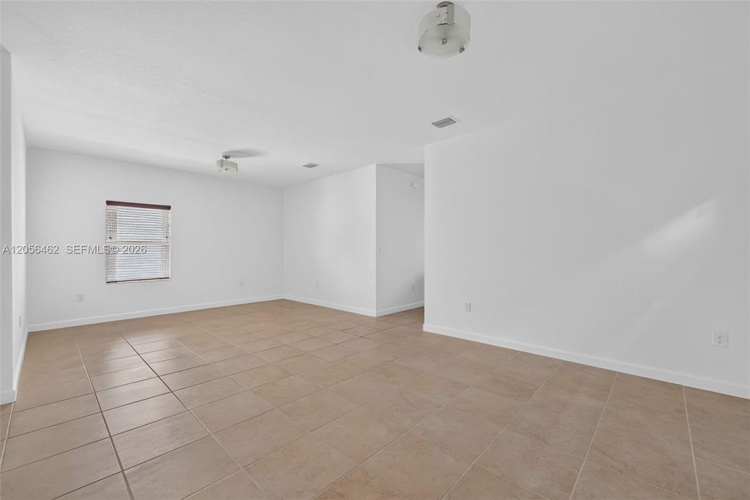 В аренду: $2,800 (3 спален, 2 ванн, 1535 Квадратных фут)