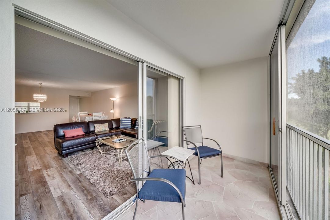 For Rent: $1,850 (1 beds, 1 baths, 1065 Square Feet)