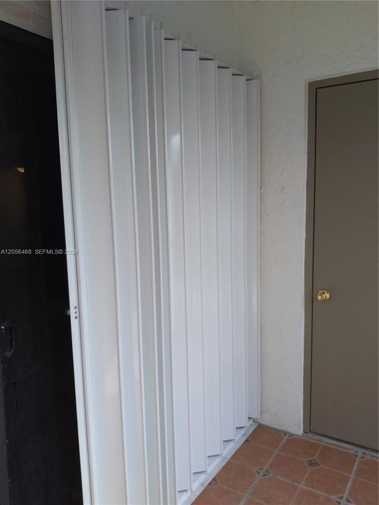 В аренду: $2,300 (2 спален, 2 ванн, 1060 Квадратных фут)