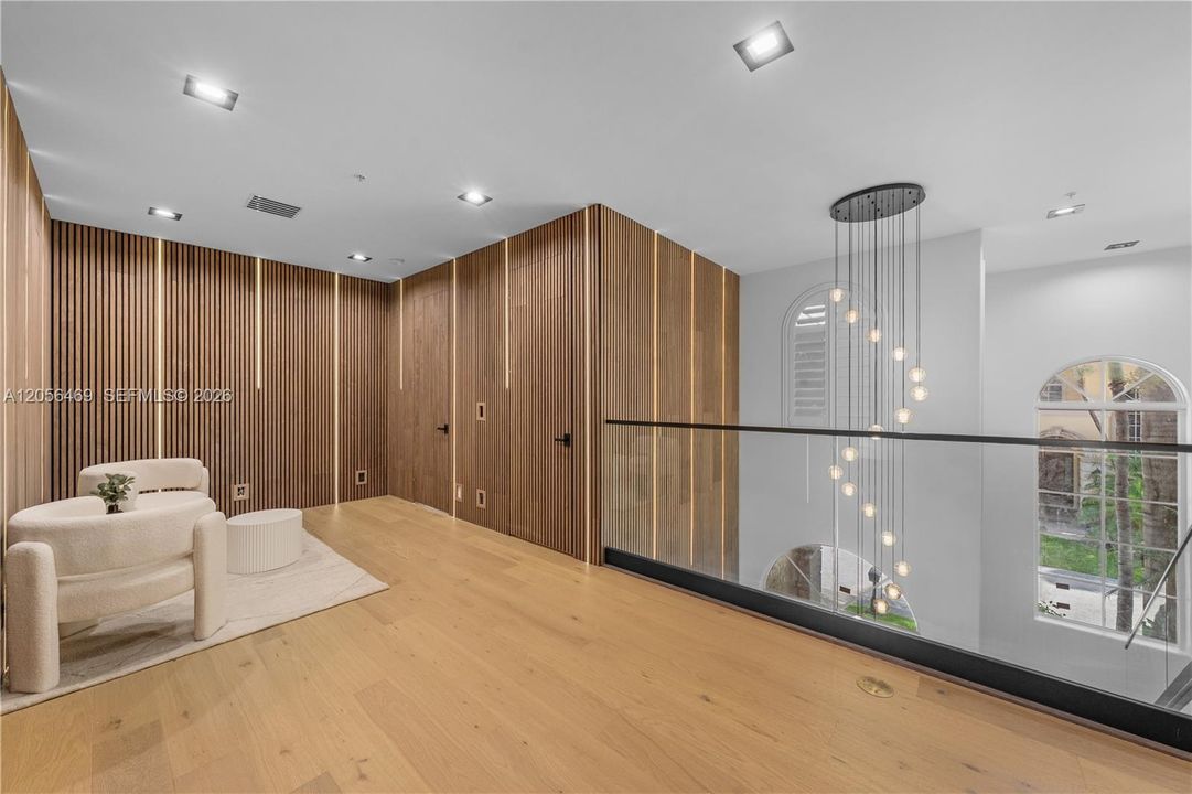 На продажу: $3,995,000 (4 спален, 4 ванн, 3660 Квадратных фут)