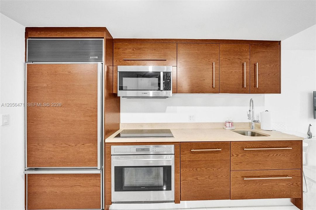 В аренду: $3,250 (0 спален, 1 ванн, 598 Квадратных фут)