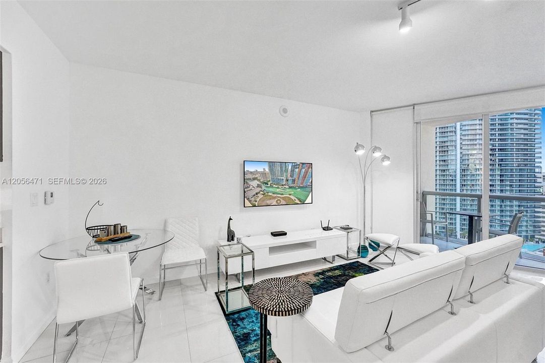 В аренду: $3,250 (0 спален, 1 ванн, 598 Квадратных фут)