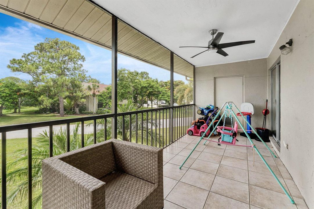 Screened & Covered Balcony
