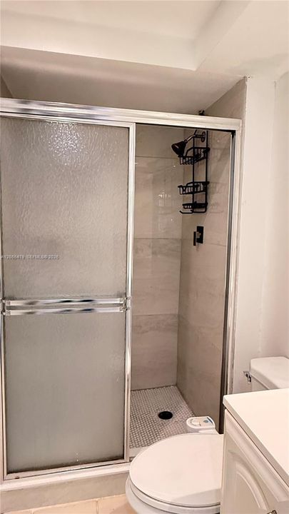 For Rent: $2,200 (2 beds, 2 baths, 936 Square Feet)
