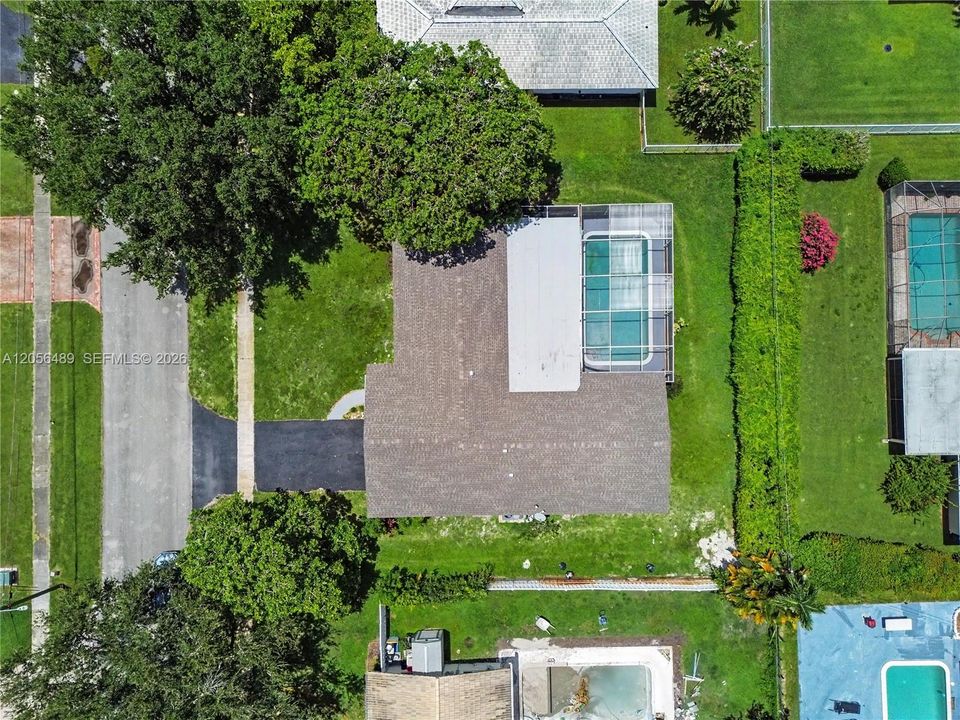 En Venta: $894,990 (4 camas, 2 baños, 1981 Pies cuadrados)