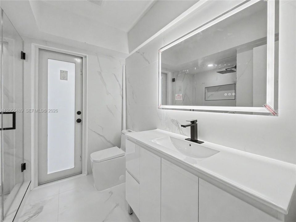 En Venta: $894,990 (4 camas, 2 baños, 1981 Pies cuadrados)