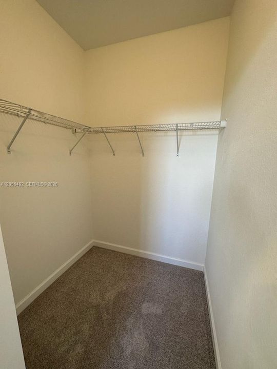 For Rent: $2,500 (3 beds, 2 baths, 1442 Square Feet)