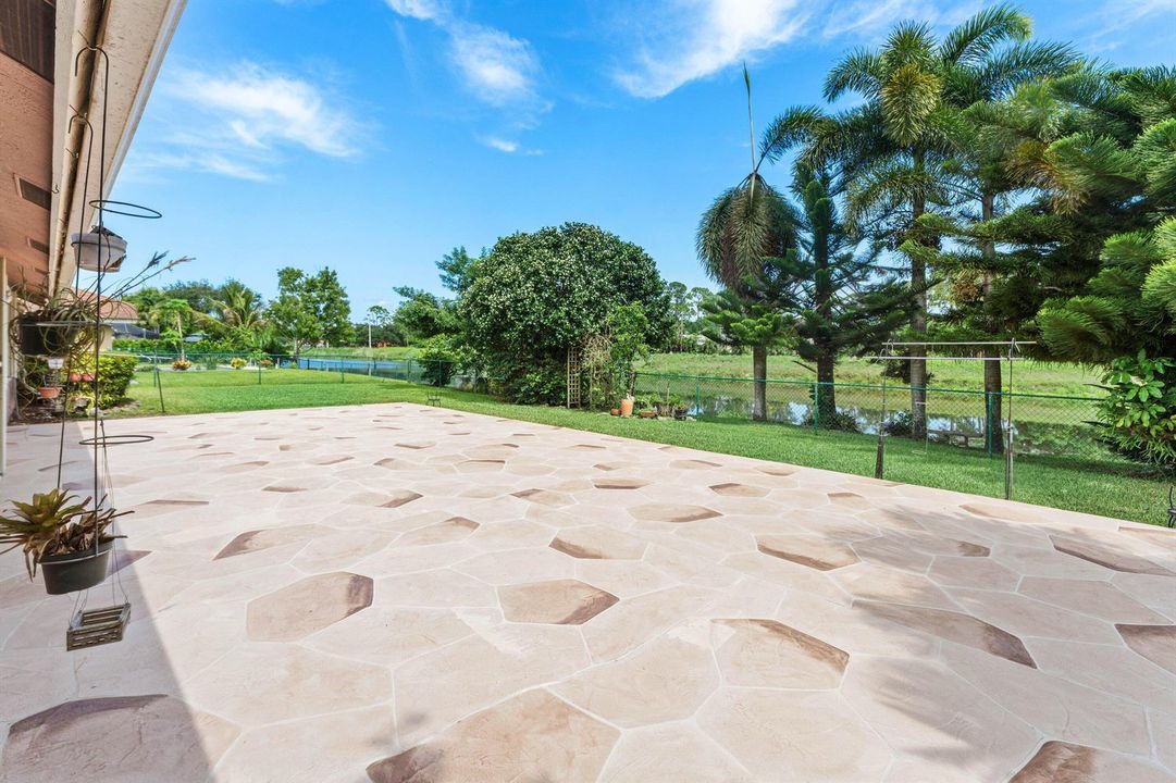 032-157MontereyWay-WestPalmBeach-FL-3341