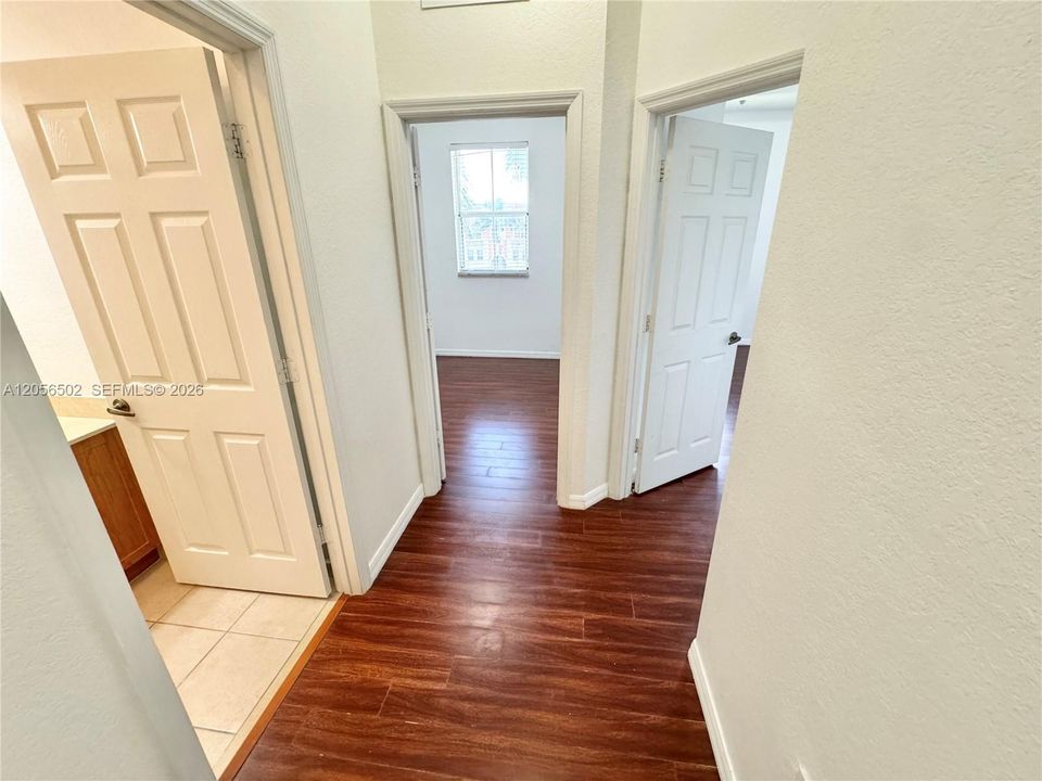 For Rent: $2,650 (3 beds, 2 baths, 1256 Square Feet)