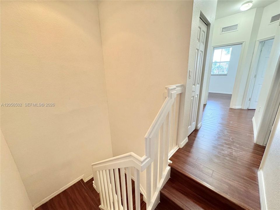 For Rent: $2,650 (3 beds, 2 baths, 1256 Square Feet)