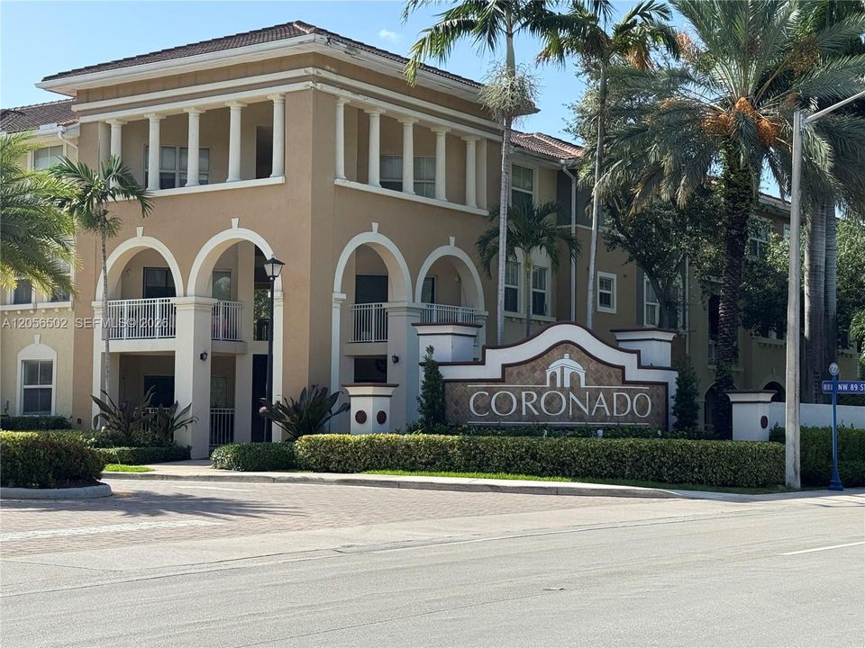 For Rent: $2,650 (3 beds, 2 baths, 1256 Square Feet)