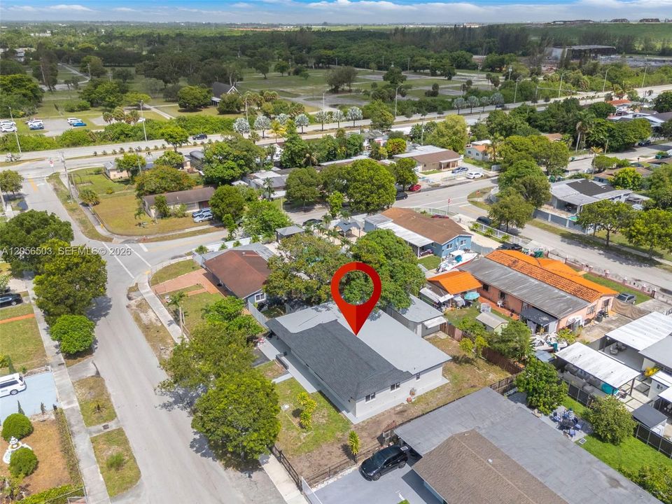 Activo con contrato: $680,000 (5 camas, 2 baños, 1608 Pies cuadrados)