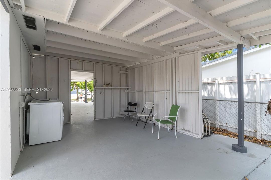 Activo con contrato: $680,000 (5 camas, 2 baños, 1608 Pies cuadrados)