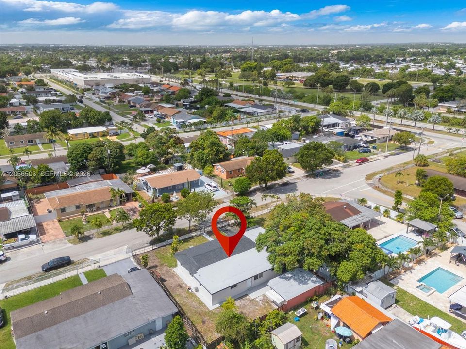 Activo con contrato: $680,000 (5 camas, 2 baños, 1608 Pies cuadrados)