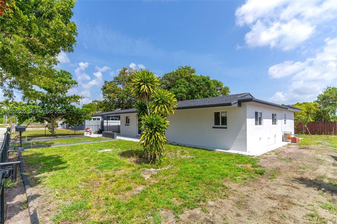Activo con contrato: $680,000 (5 camas, 2 baños, 1608 Pies cuadrados)