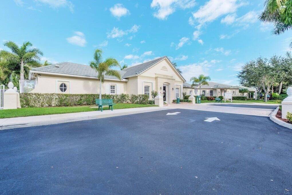 clubhouse2