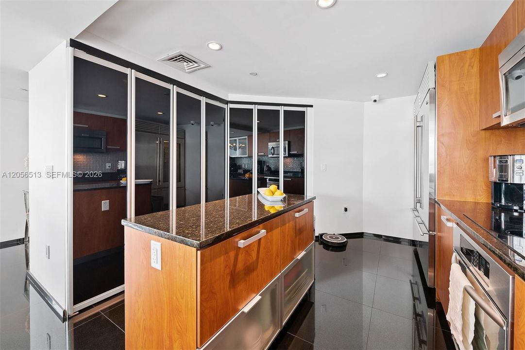 En Venta: $1,599,000 (5 camas, 3 baños, 3142 Pies cuadrados)