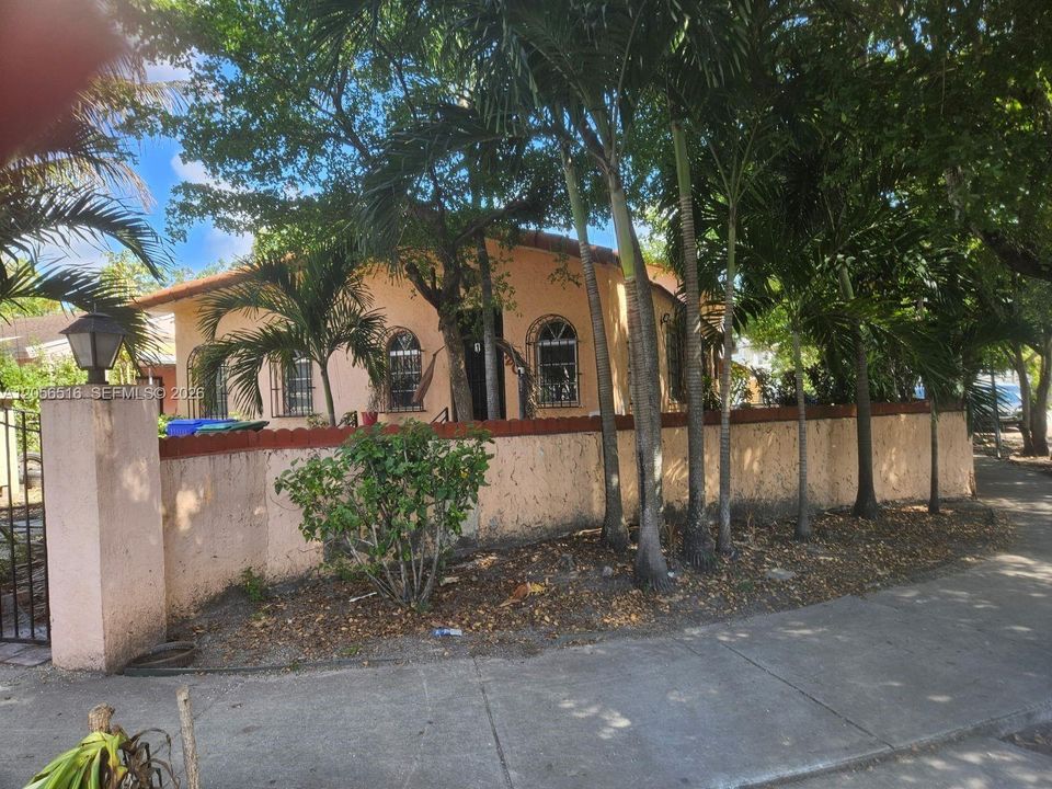En Venta: $895,000 (0 camas, 0 baños, 3048 Pies cuadrados)
